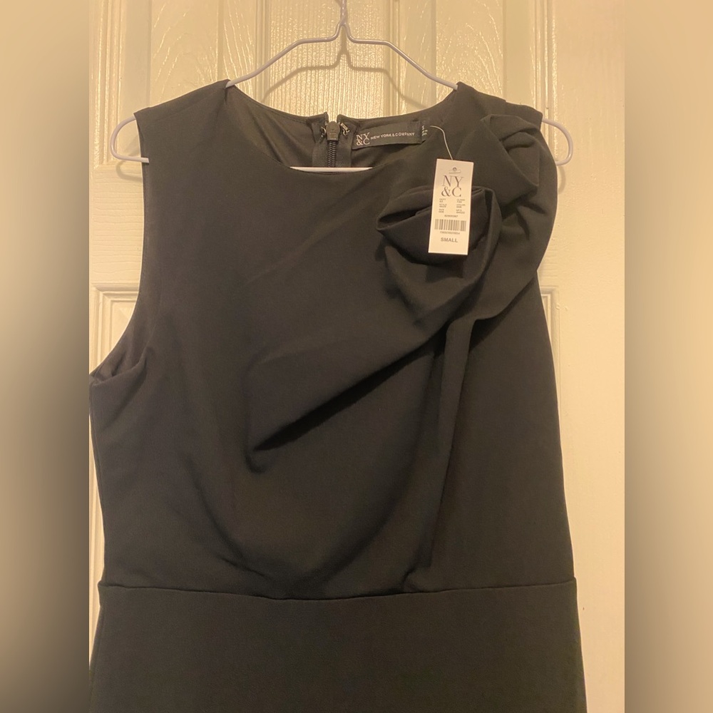 NEW YORK & COMPANY MIDI BLACK DRESS With Flowers on left shoulder size small NWT - Picture 10 of 14